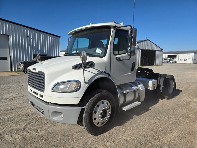 2014 FREIGHTLINER BUSINESS CLASS M2 in Delta, OH