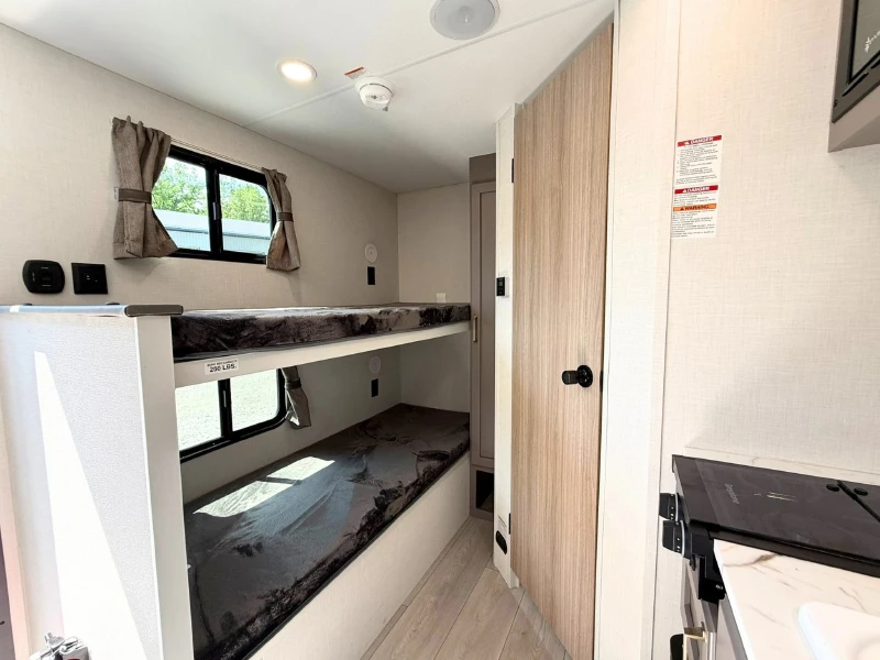 2027 KZ RV Sportsmen Classic 130BH