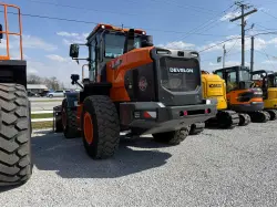 DEVELON DL250-7