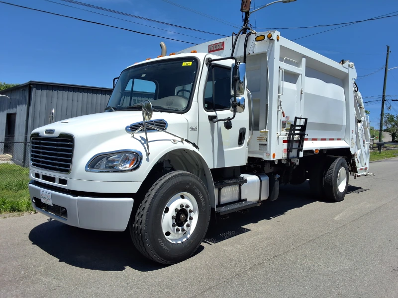 2016 FREIGHTLINER BUSINESS CLASS M2 106