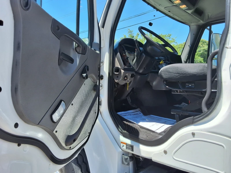 2016 FREIGHTLINER BUSINESS CLASS M2 106