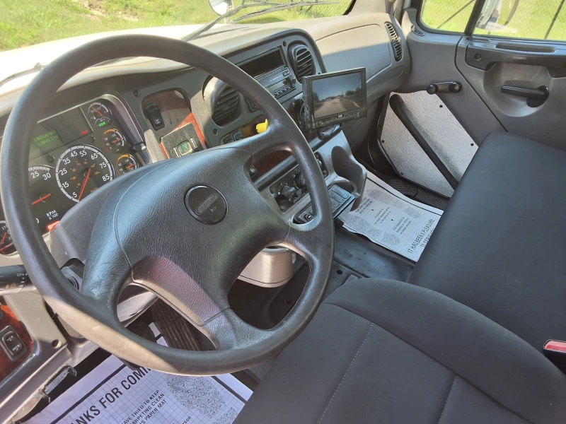 2016 FREIGHTLINER BUSINESS CLASS M2 106