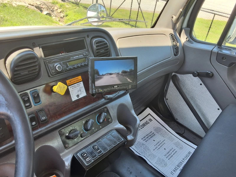 2016 FREIGHTLINER BUSINESS CLASS M2 106