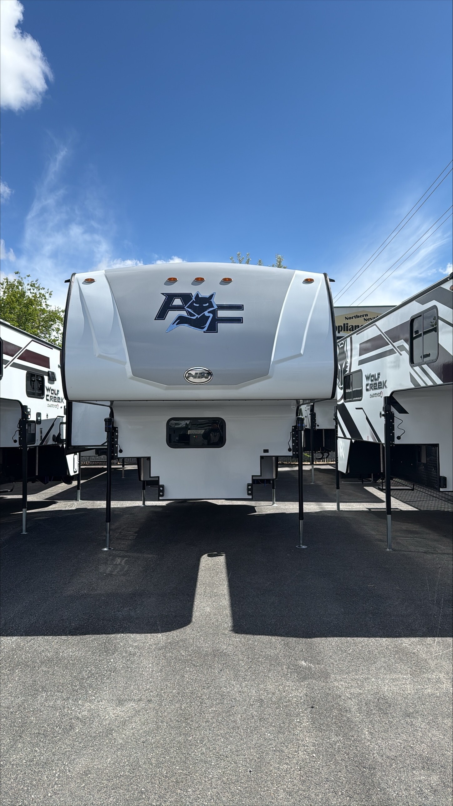 2027 Northwood Mfg ARCTIC FOX 990 in carson city NV