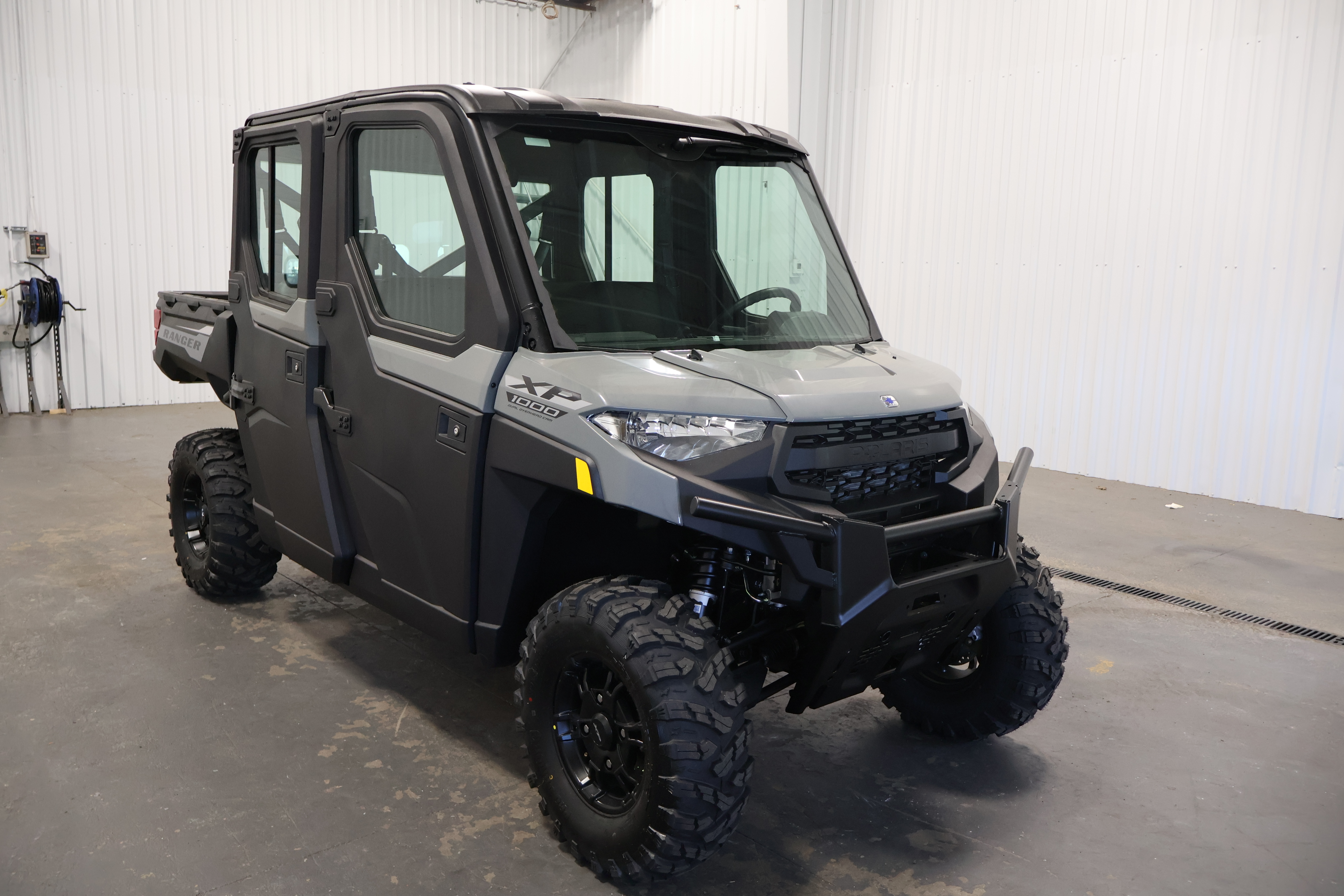 2027 Polaris® Ranger Crew XP 1000 Cab BASE in kalamazoo MI