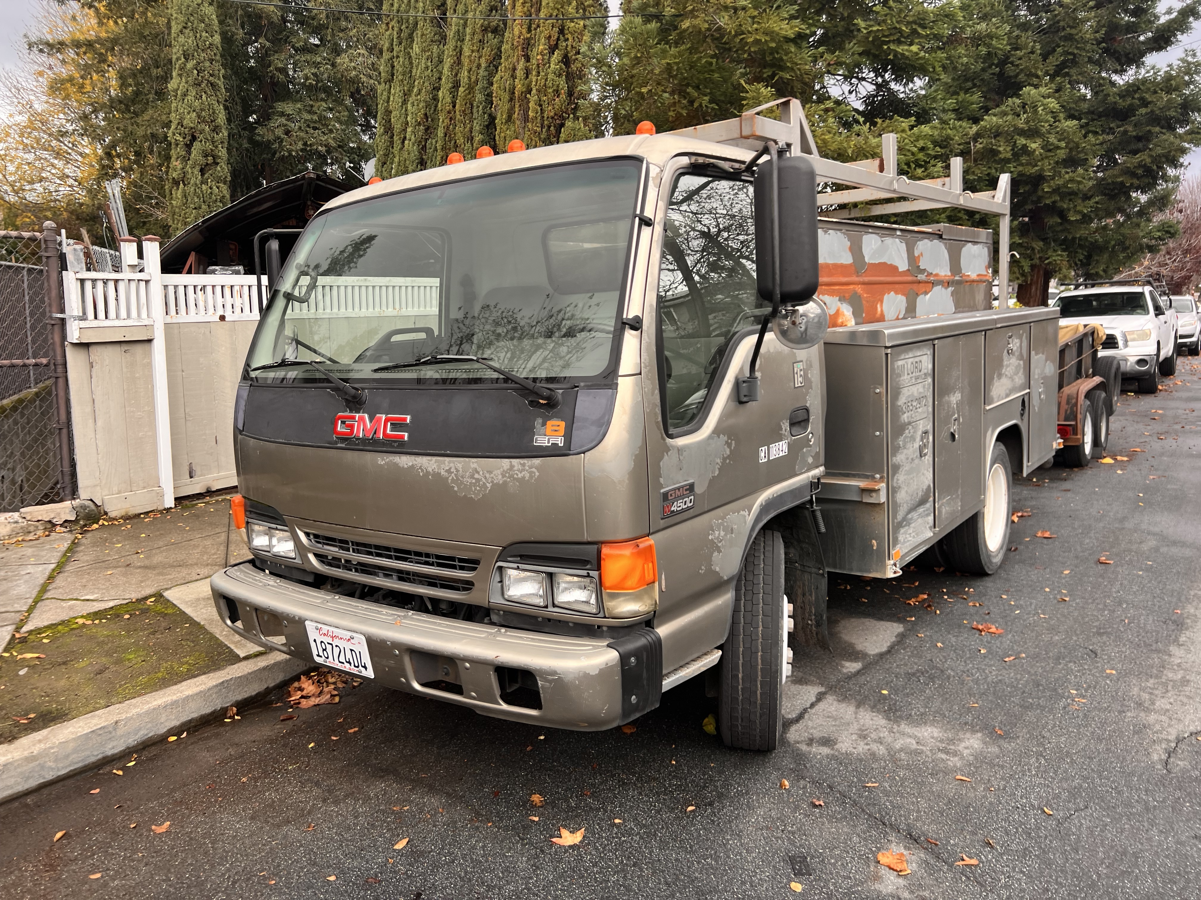 2004 GMC W4500 in Redwood City, CA