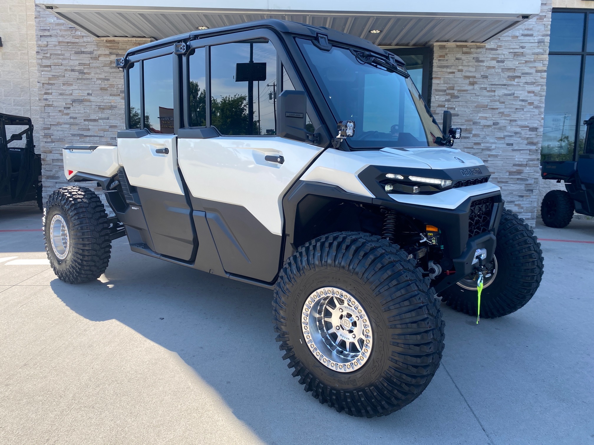 シンプルボディーアーマー(ホワイト) White Can-Am Defender Four Wheelers For Sale - ATV Trader