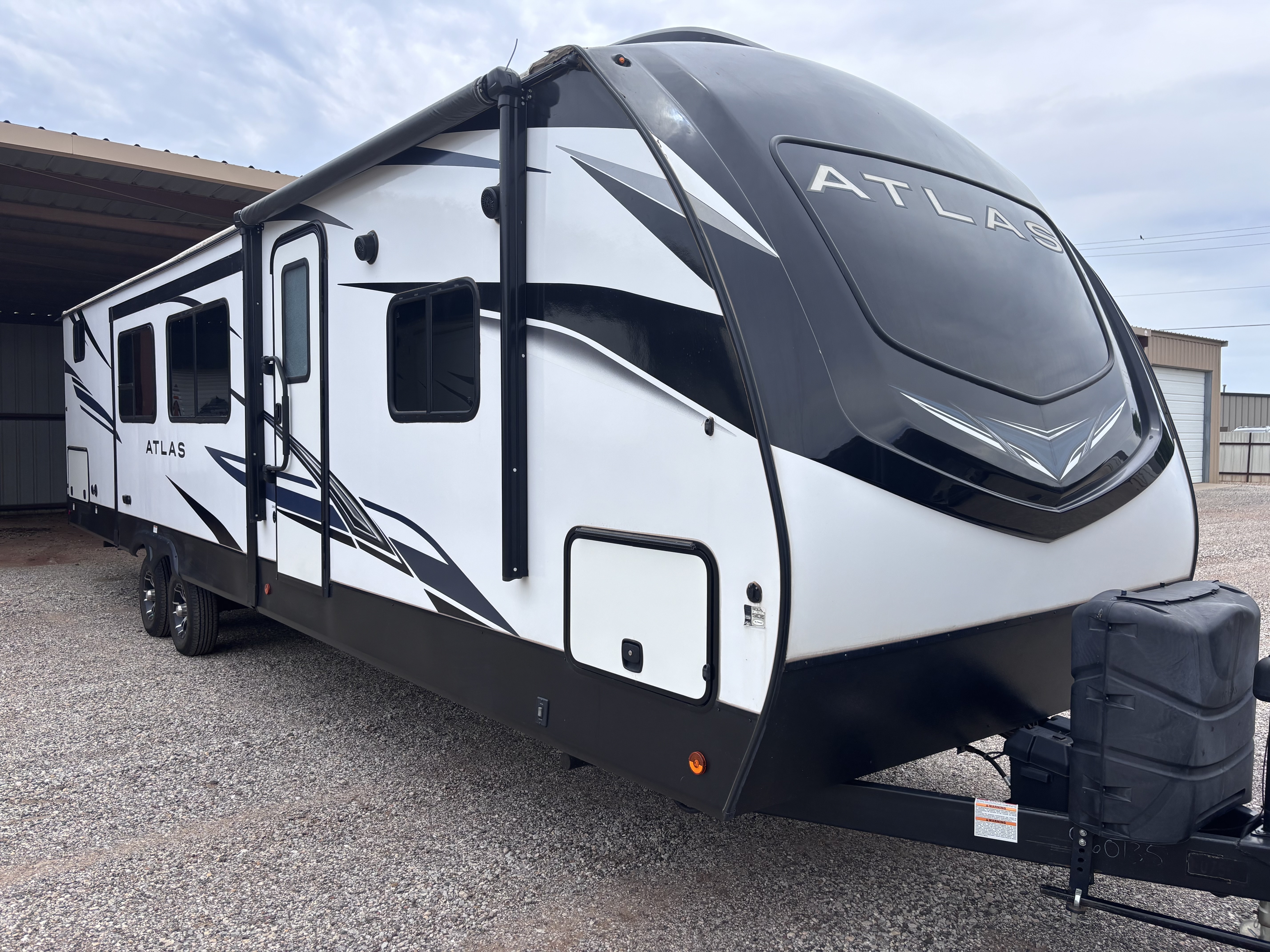 2022 Dutchmen ATLAS 3382BH RV