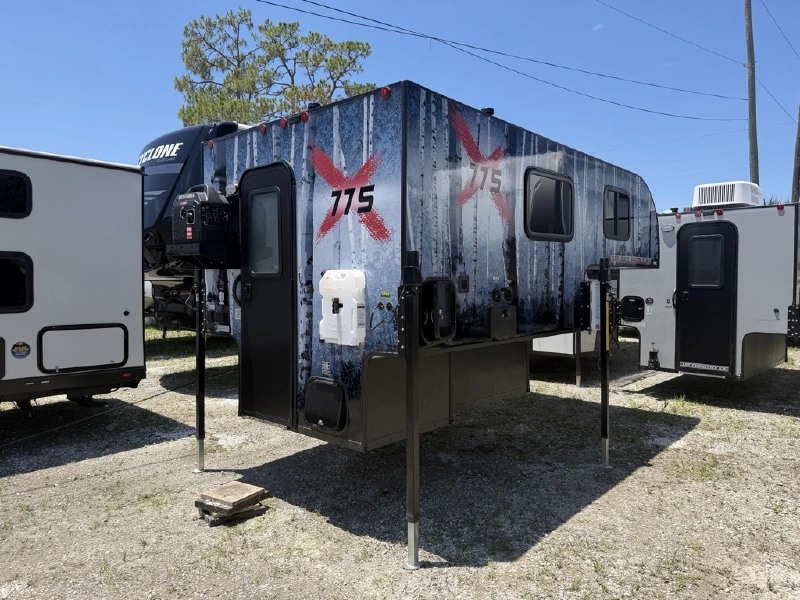 2026 TRAVEL LITE OFF GRID 775X