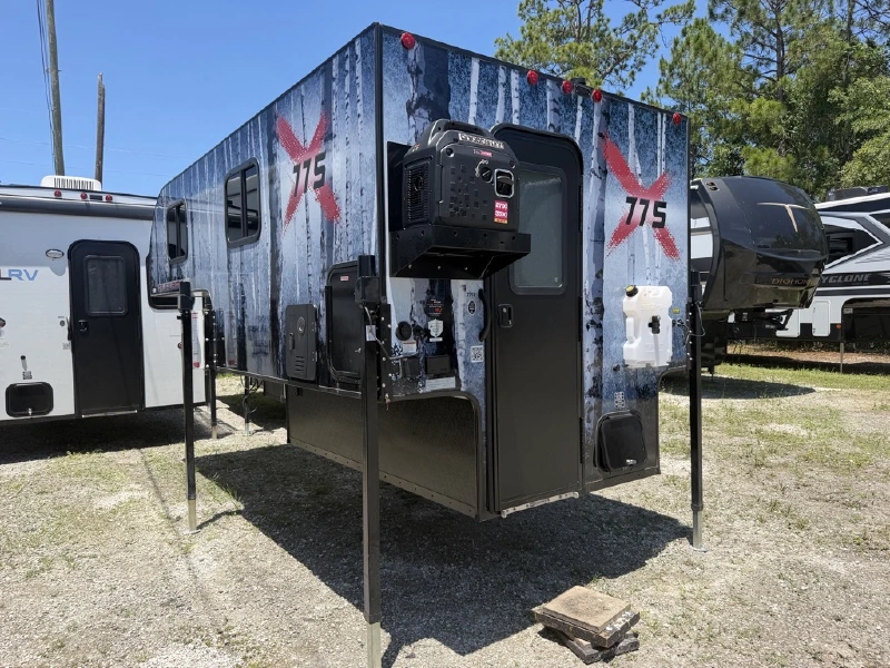 2026 TRAVEL LITE OFF GRID 775X