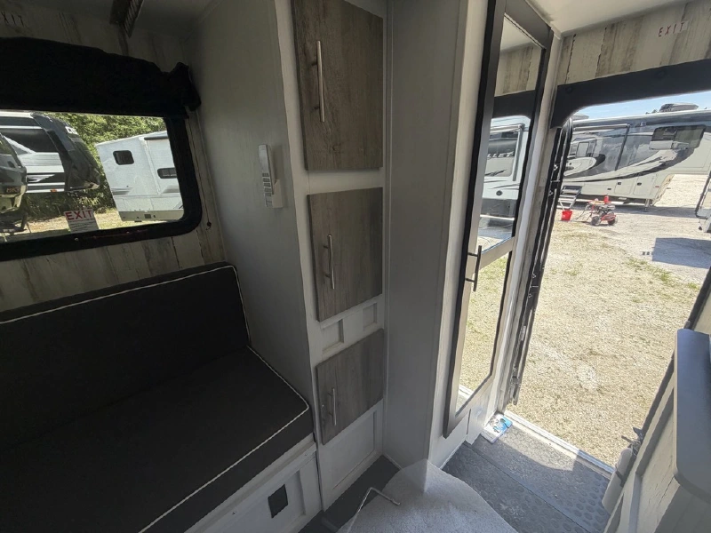 2026 TRAVEL LITE OFF GRID 775X