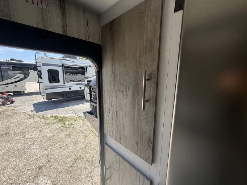 2026 TRAVEL LITE OFF GRID 775X