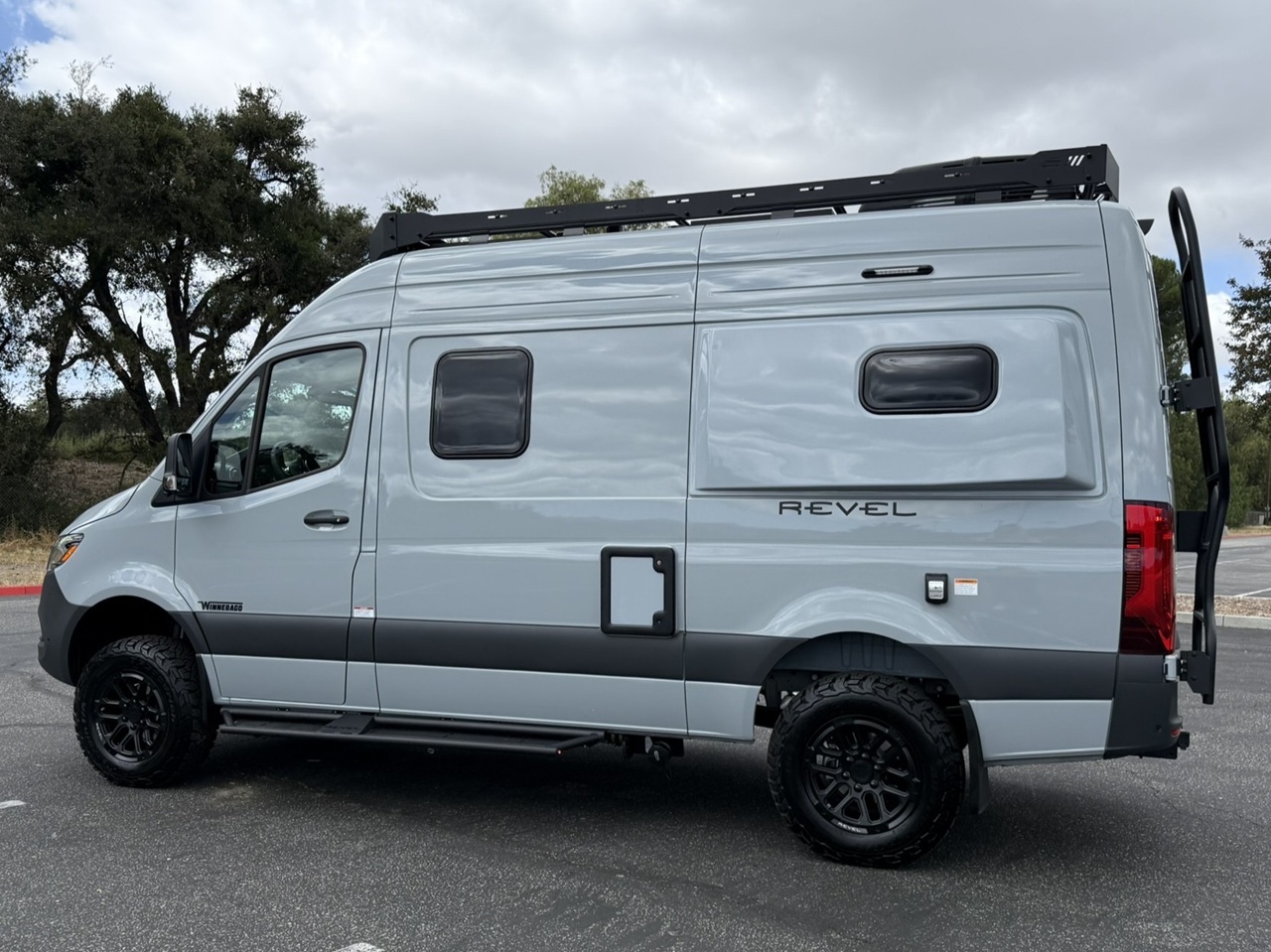 2027 Winnebago REVEL 44E in thousand oaks CA