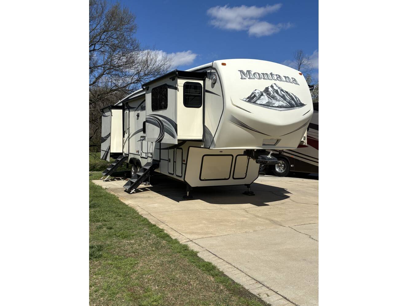 A photo of this 2014 Keystone MONTANA 3750FL
