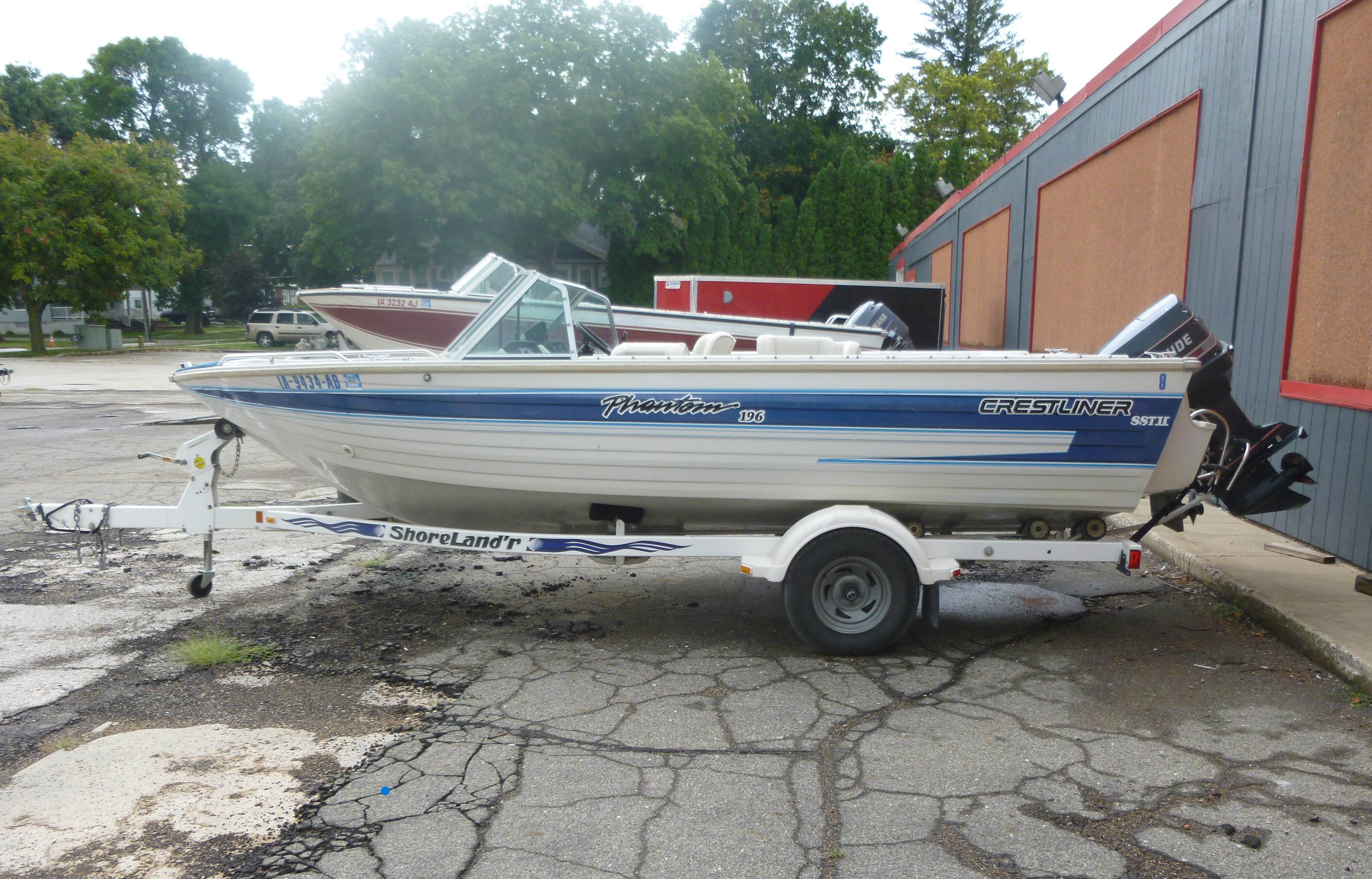 1991 Crestliner PHANTOM SST V196 in algona IA