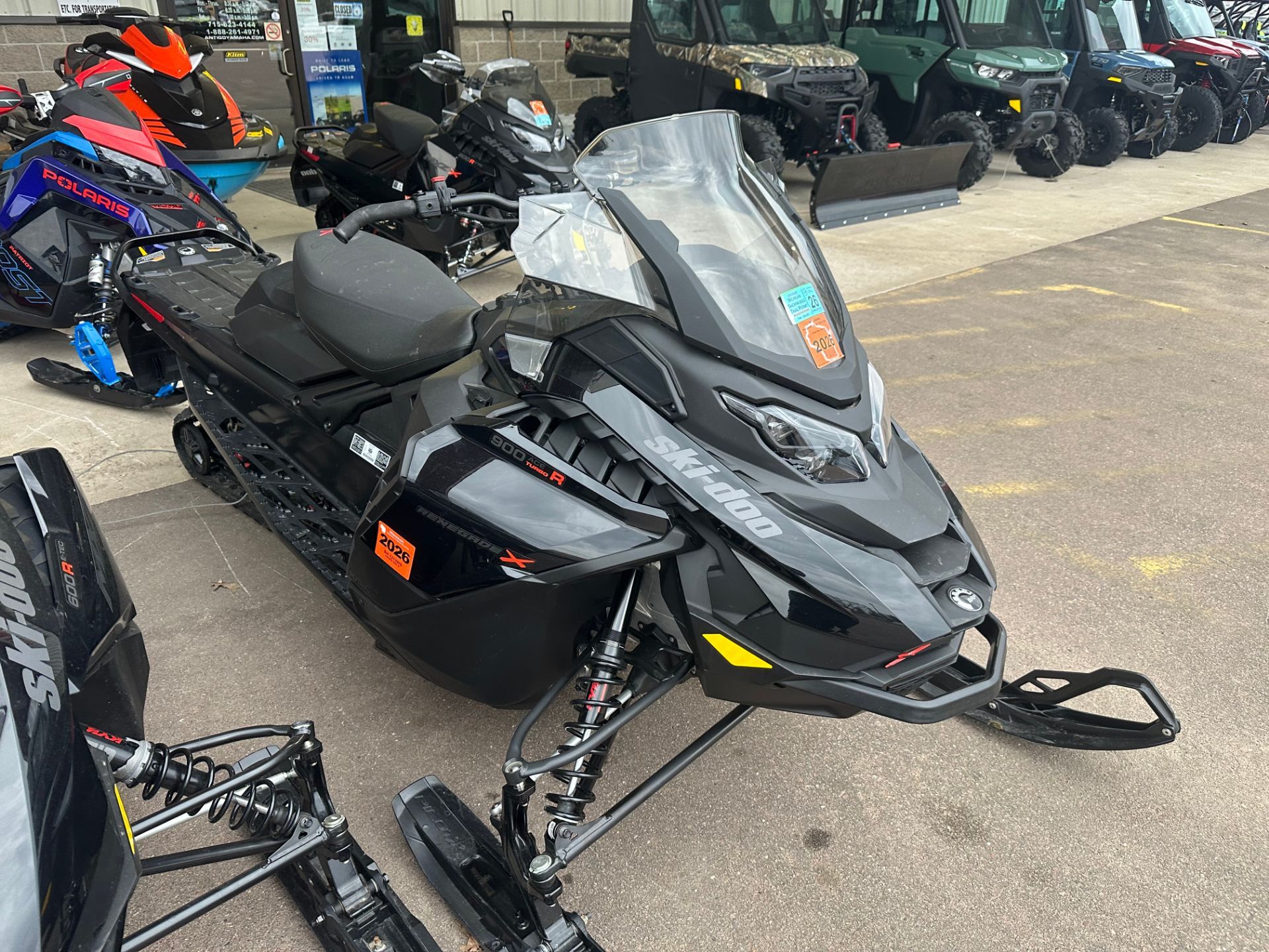 2024 Ski-Doo Renegade X 900 ACE Turbo R ES Ripsaw 1.25 in antigo WI