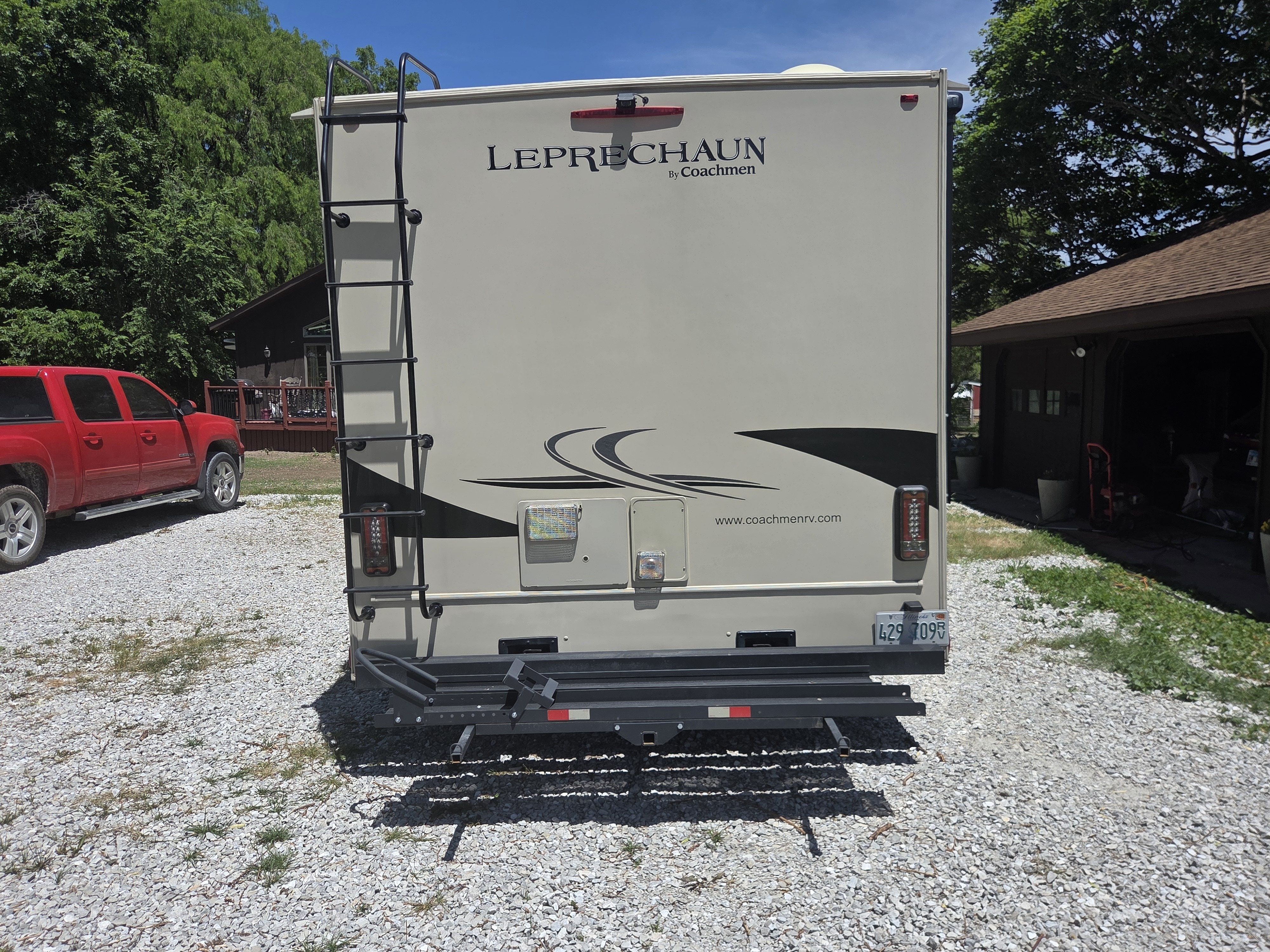 2019 Coachmen LEPRECHAUN 298KB - FORD 450 in stronghurst IL