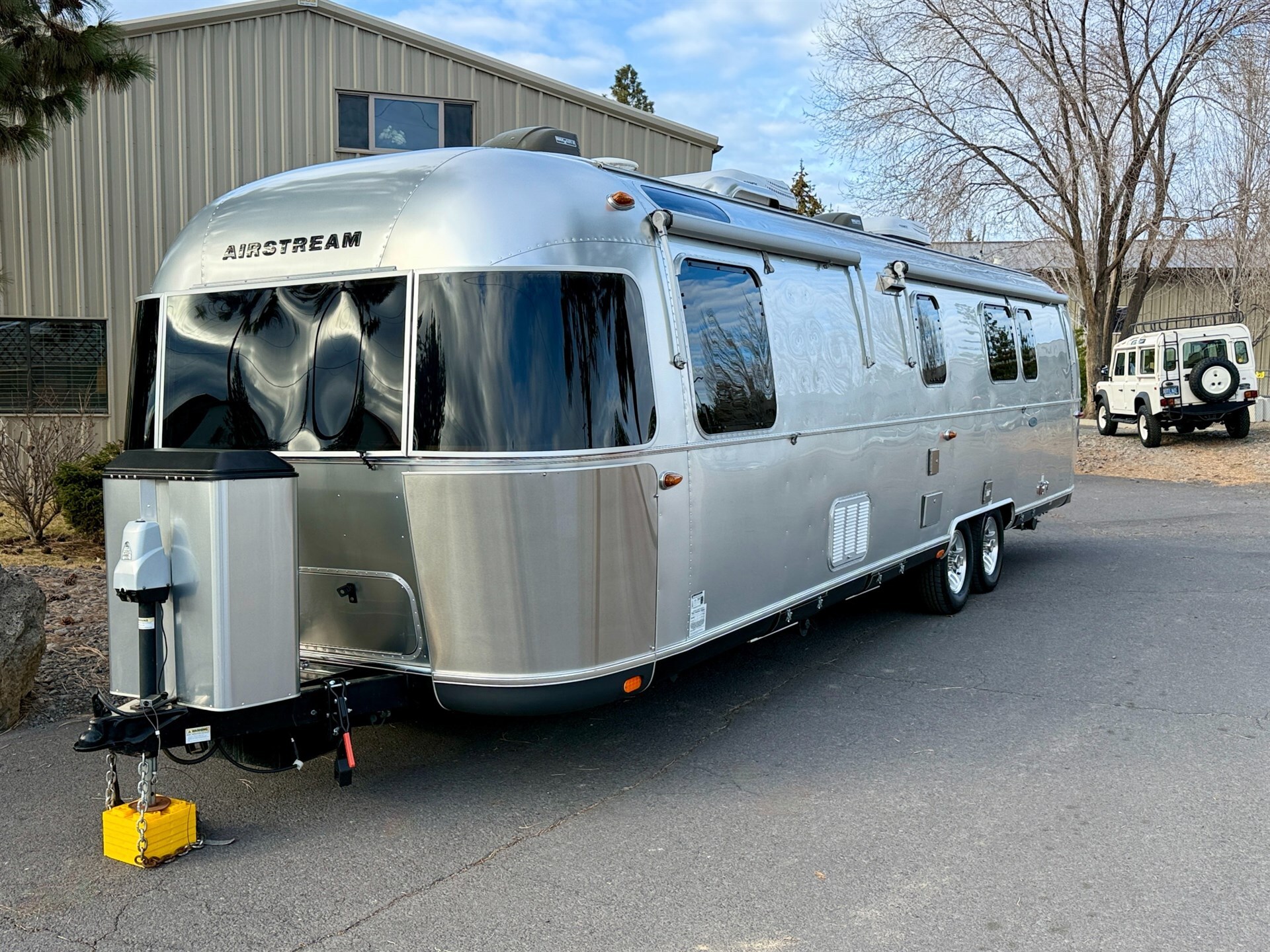 2018 Airstream CLASSIC 33FBQ in bend OR