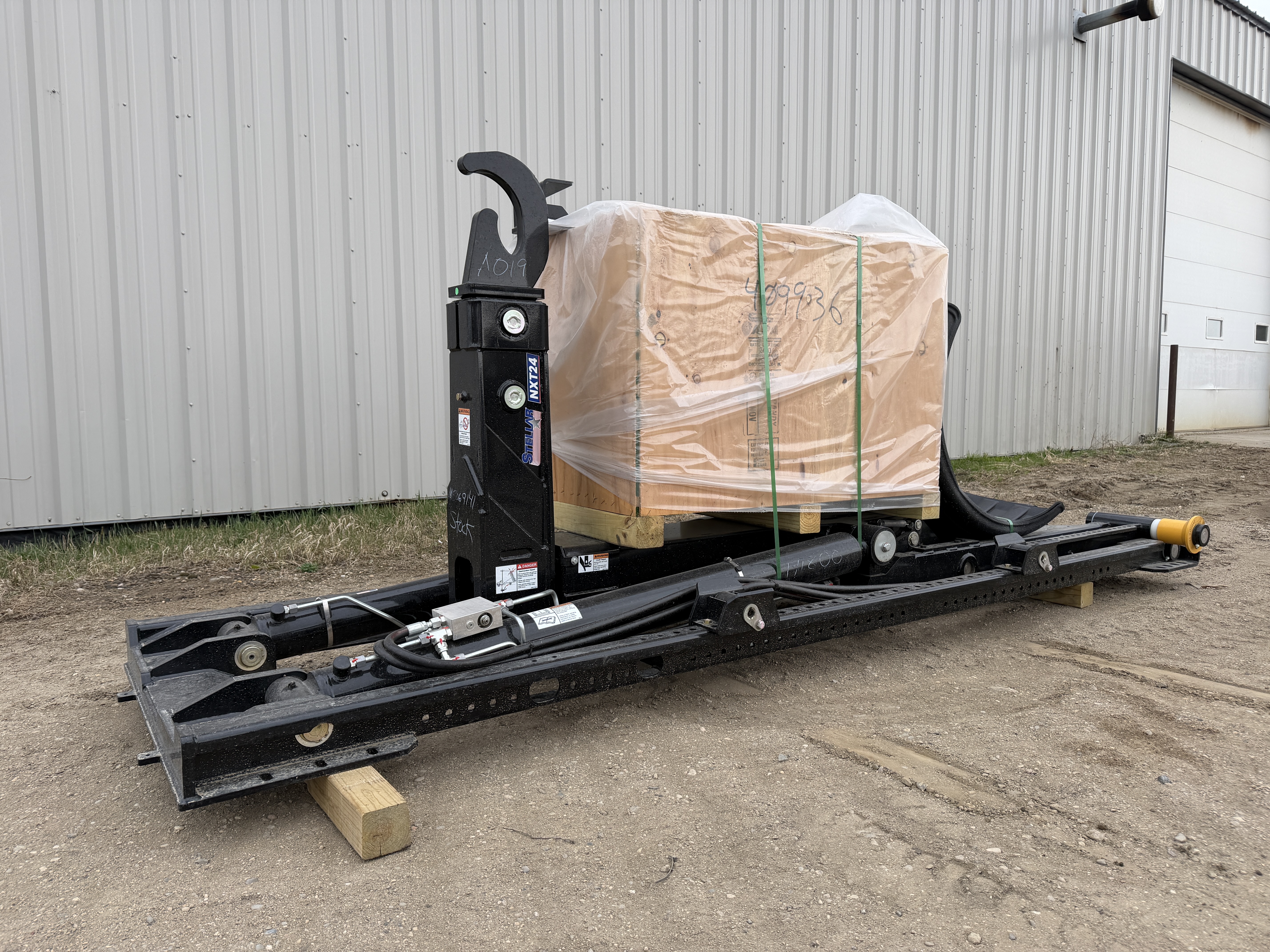2026 STELLAR HOOKLIFT in Elrosa, MN