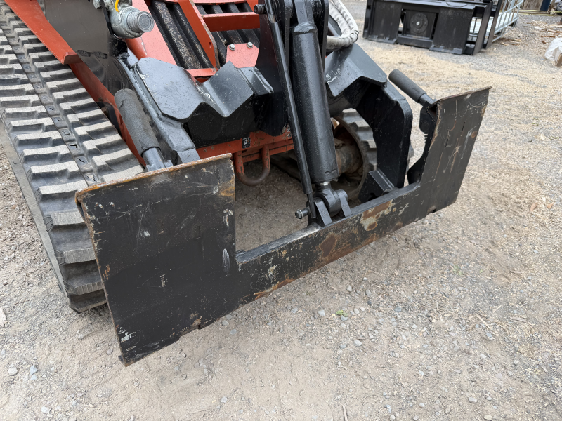 2019 DITCH WITCH SK1550