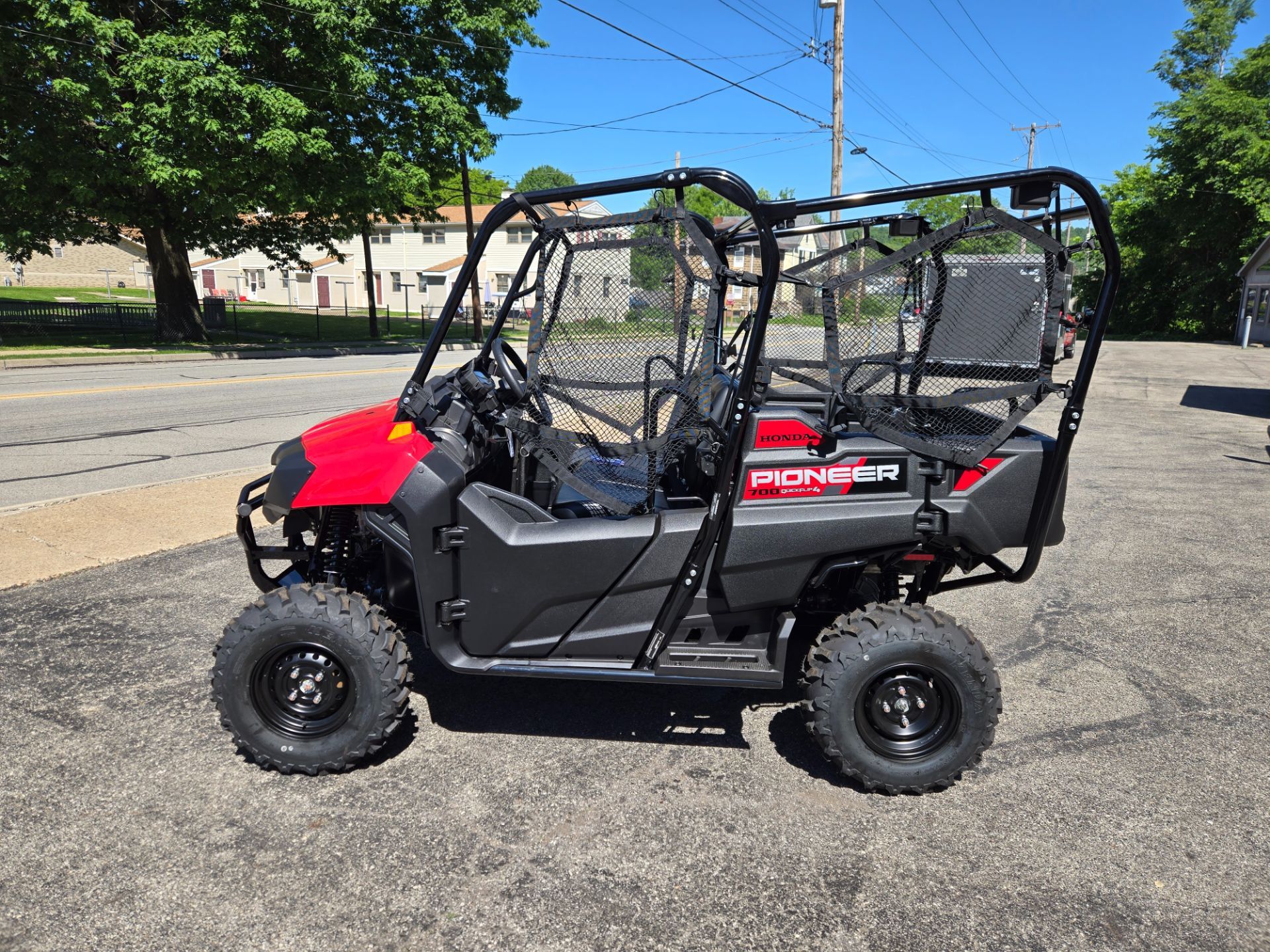 2026 Honda Pioneer 700-4 in moon township PA