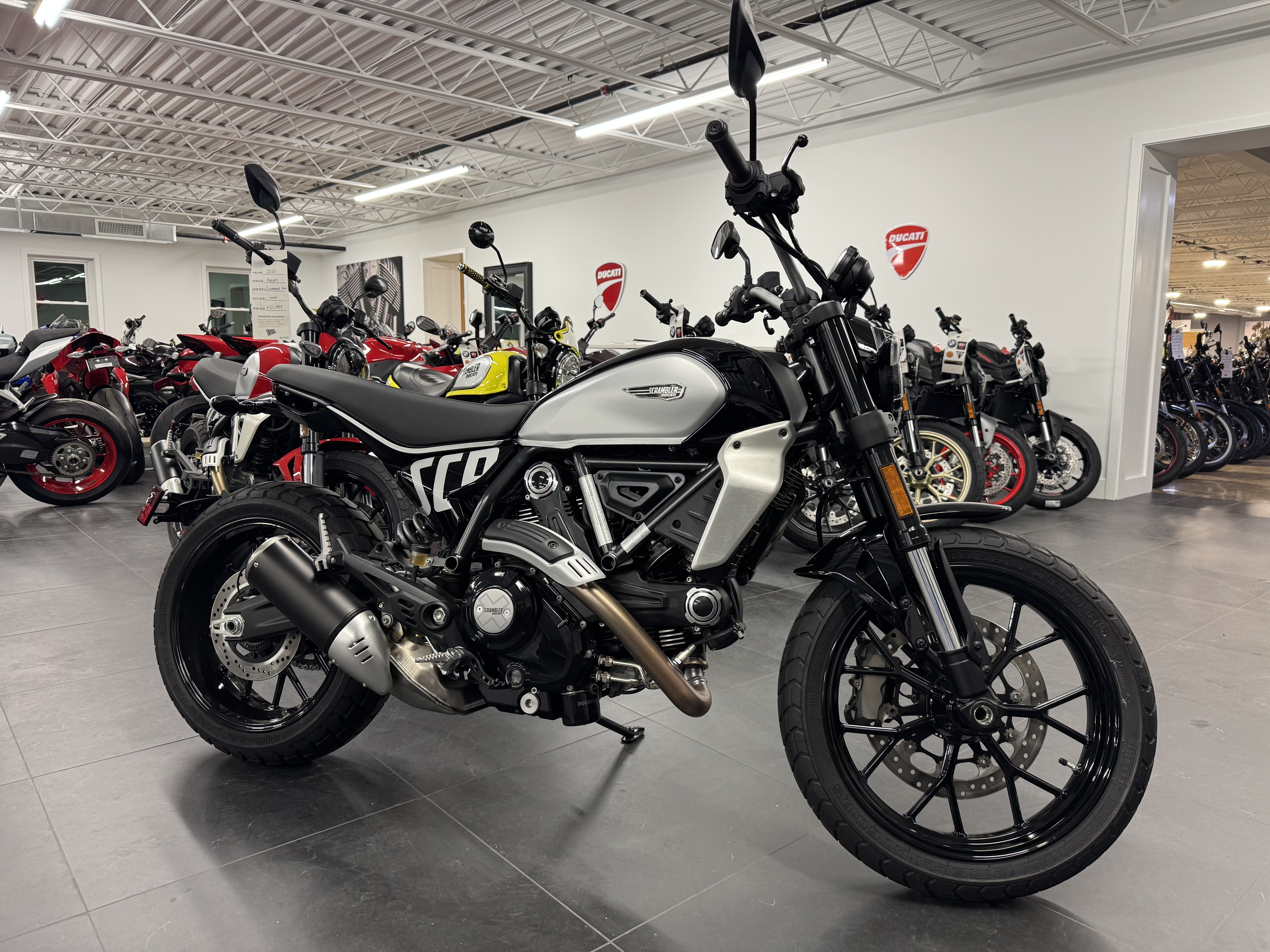 2024 Ducati Scrambler Icon ICON in Bala Cynwyd, PA