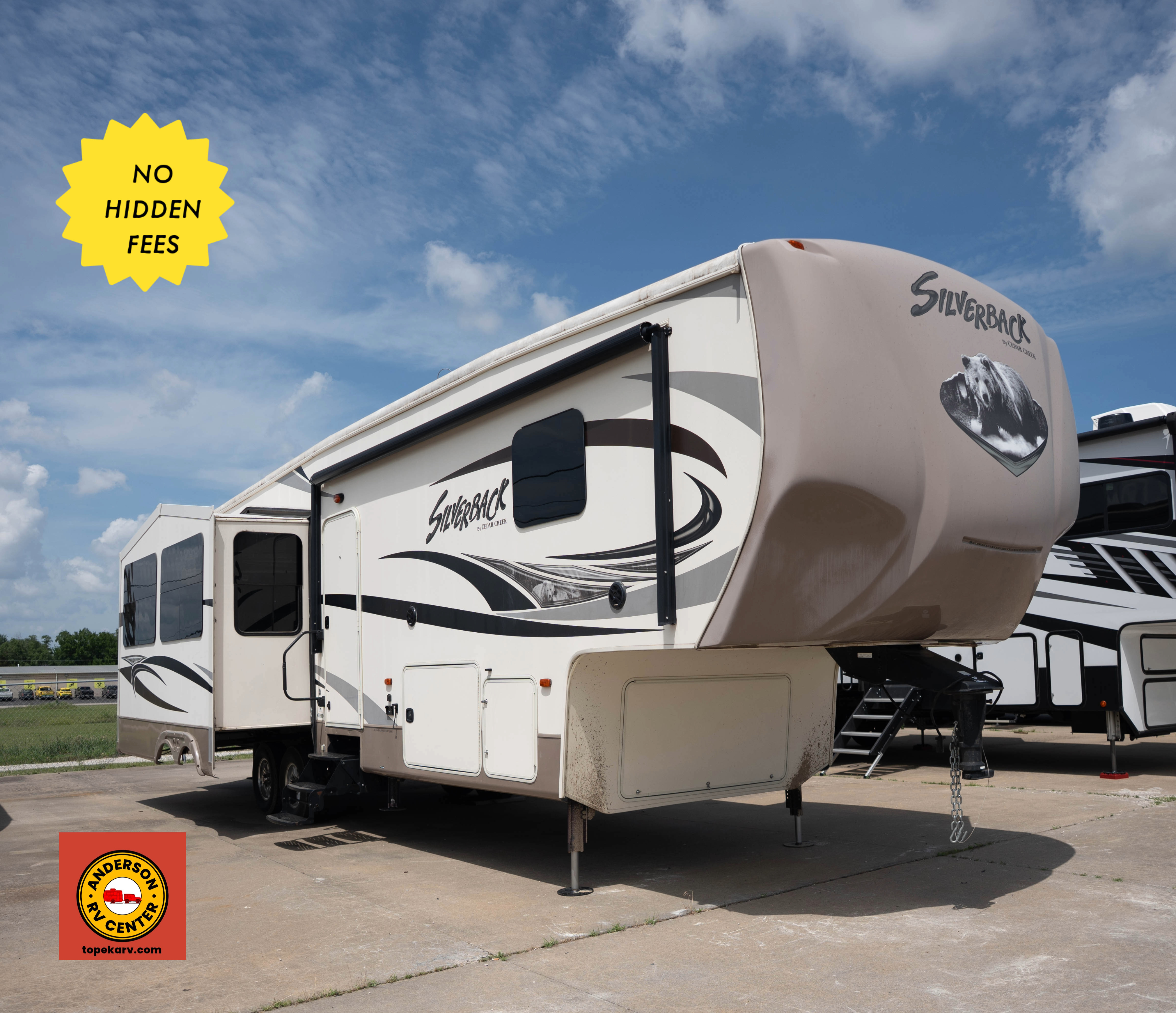 2015 Forest River CEDAR CREEK 33IK in topeka KS