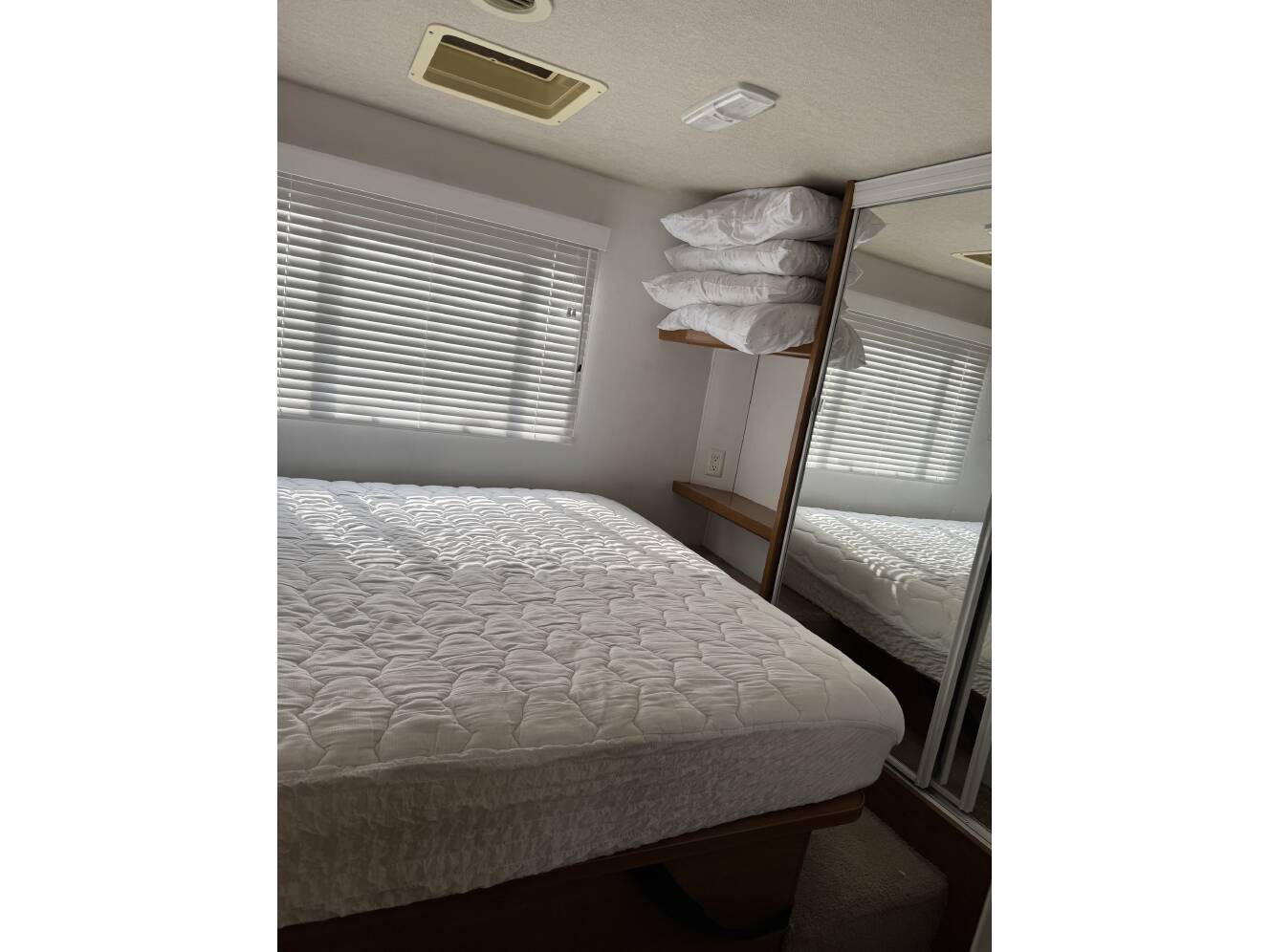 A photo of this 2005 Fleetwood TIOGA 26Q