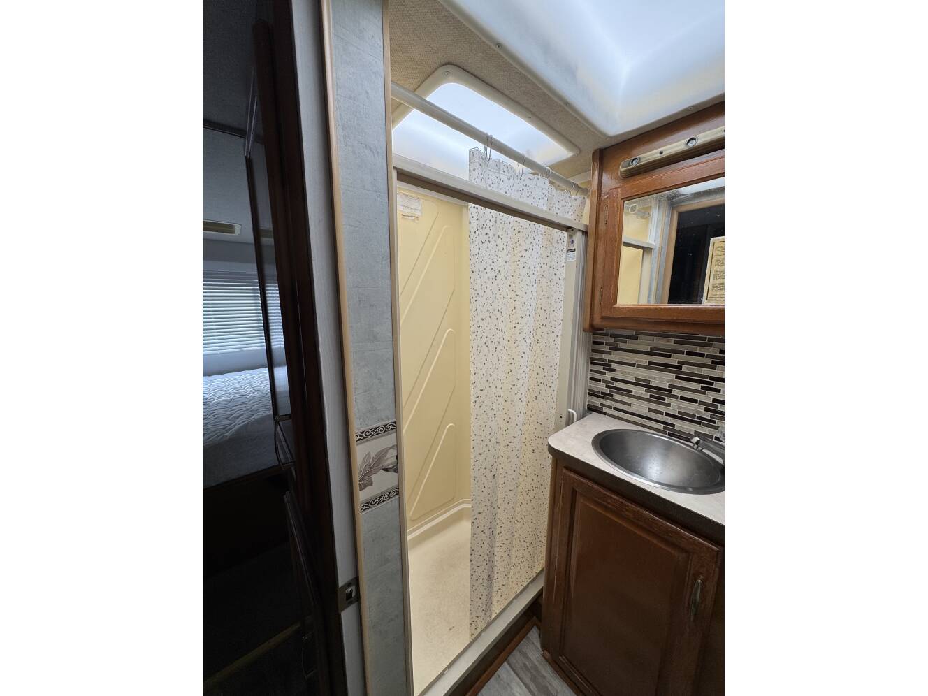 A photo of this 2005 Fleetwood TIOGA 26Q