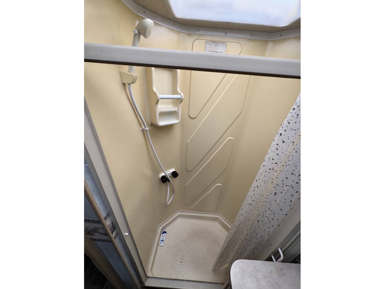 A photo of this 2005 Fleetwood TIOGA 26Q