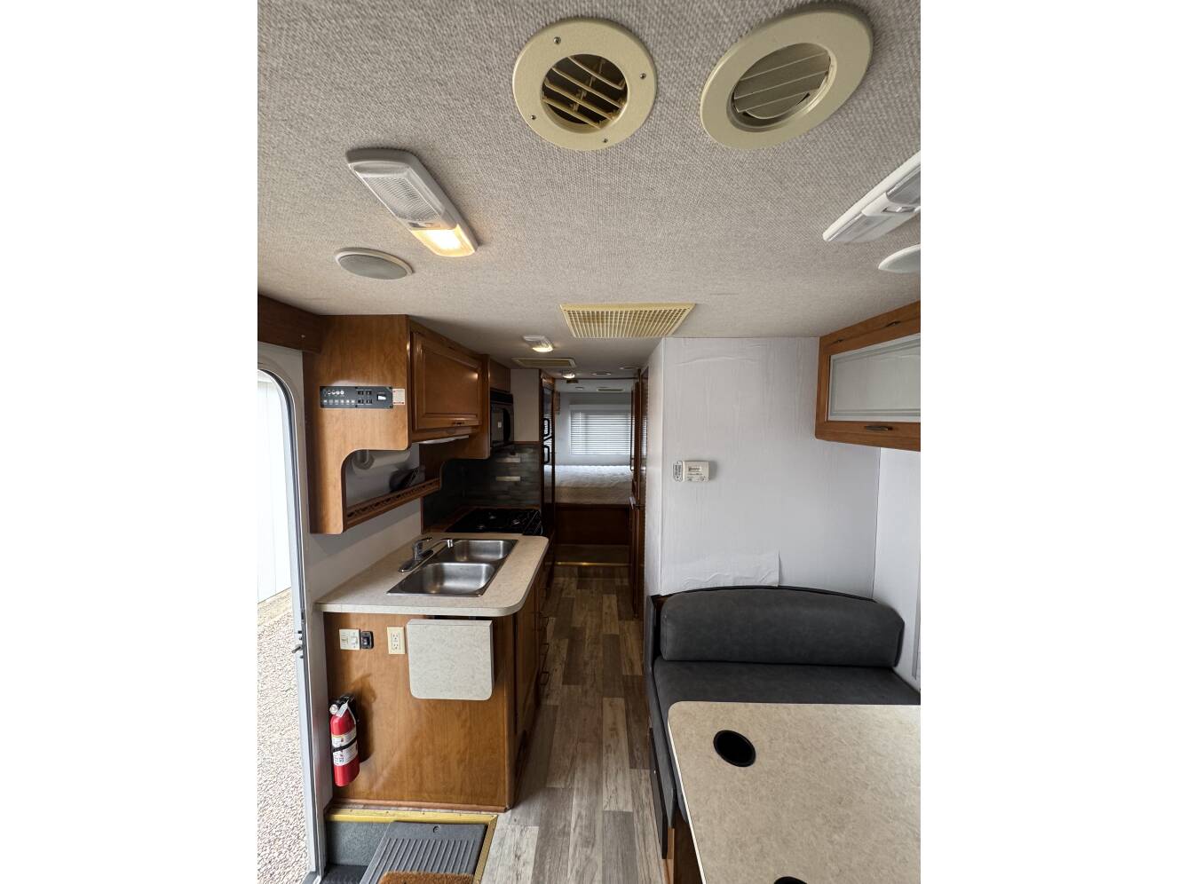 A photo of this 2005 Fleetwood TIOGA 26Q