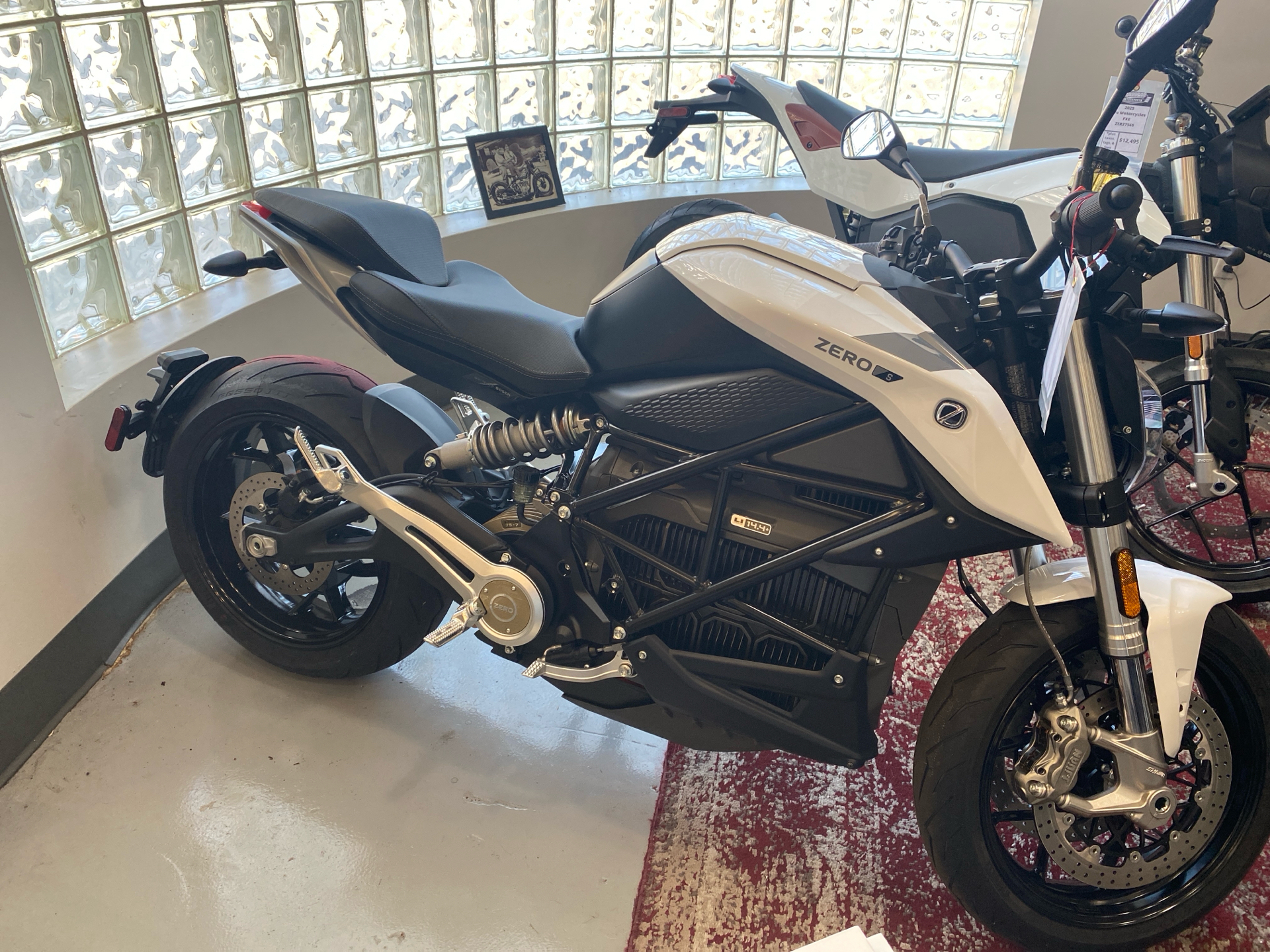 2025 Zero Motorcycles S in Savannah, GA