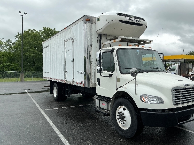2020 FREIGHTLINER BUSINESS CLASS M2 106 in Lexington, KY
