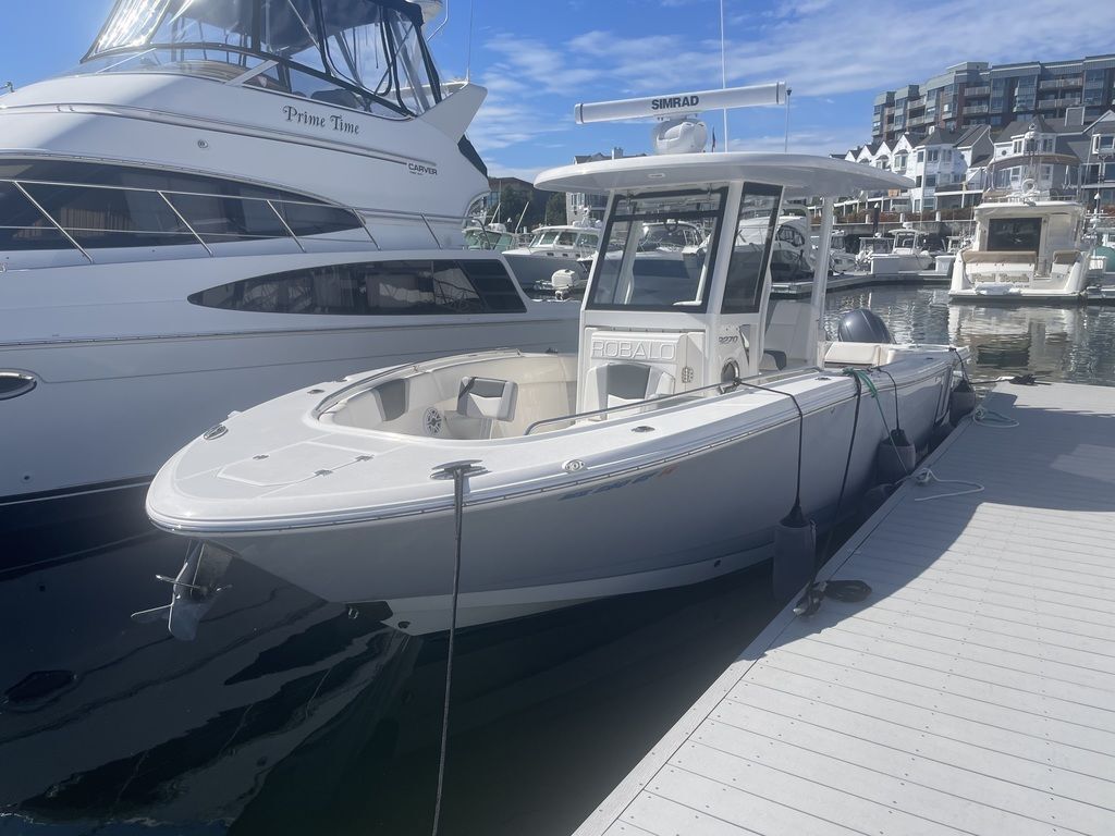 2023 Robalo R 270 CC NAN in south portland ME