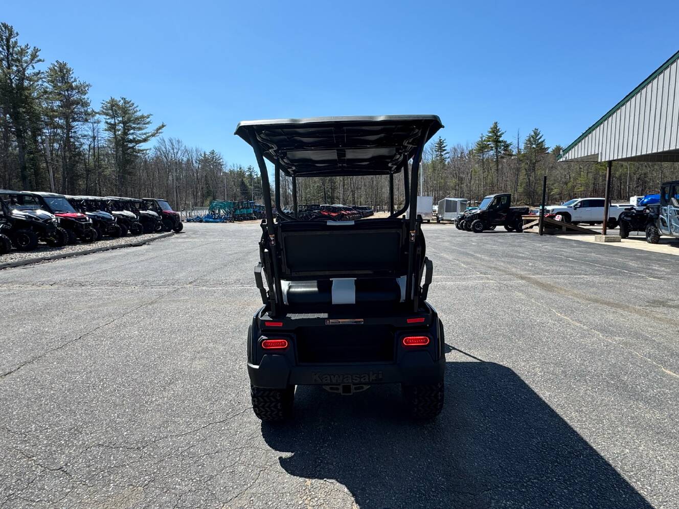 A photo of this 2025 Kawasaki NAV® 4e LE