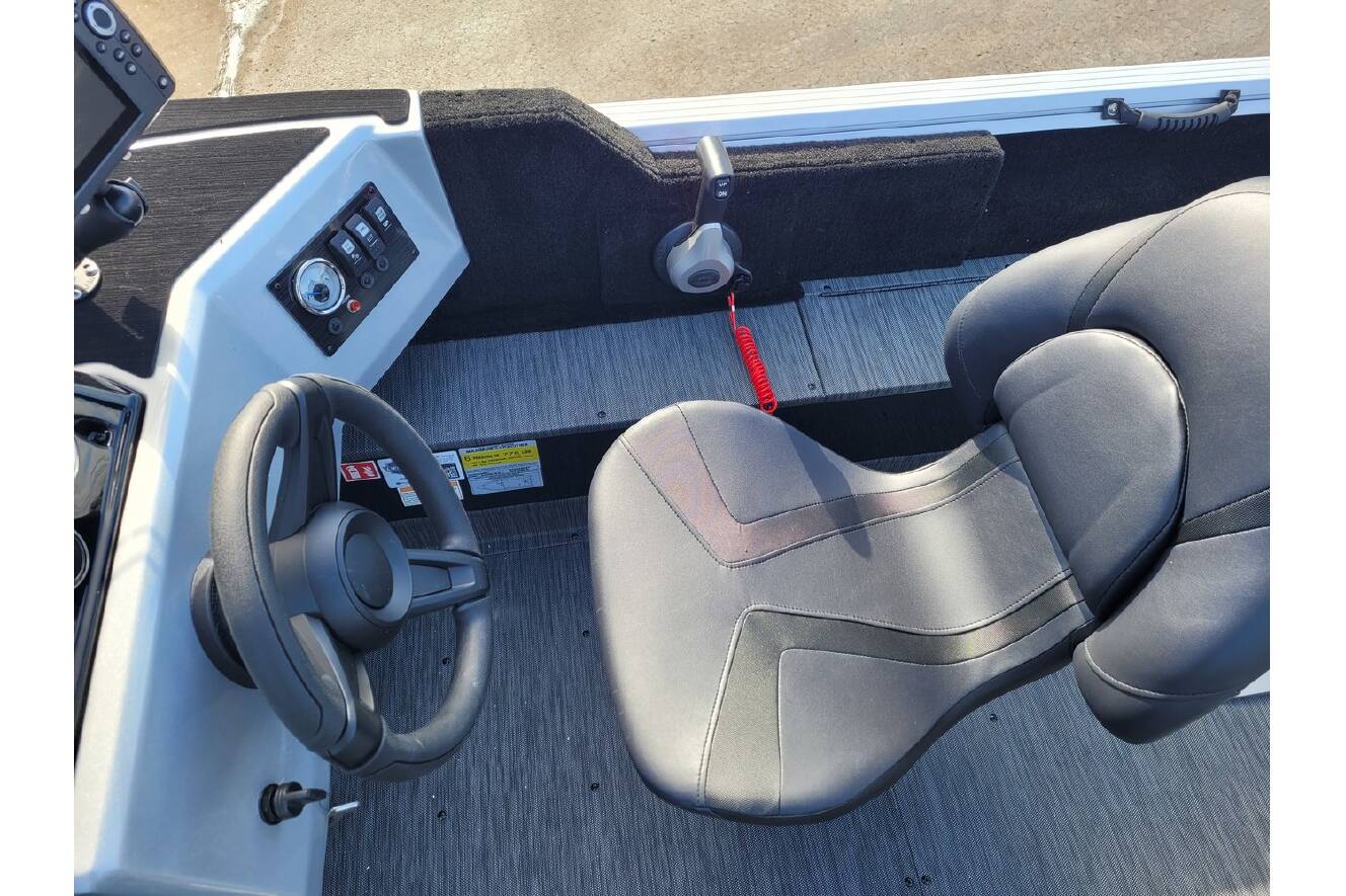 A photo of this 2026 Starcraft Starfire 166 SC
