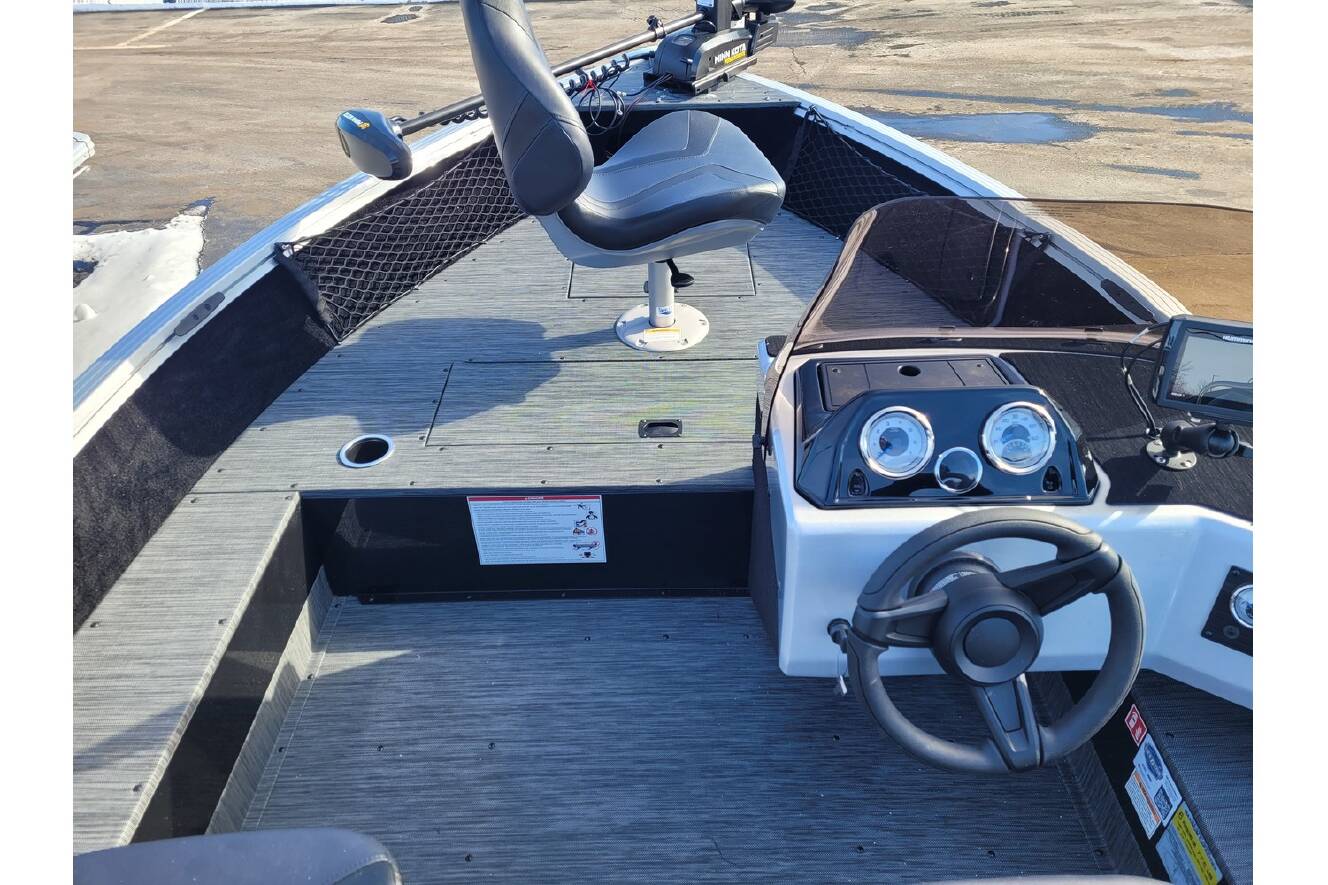 A photo of this 2026 Starcraft Starfire 166 SC