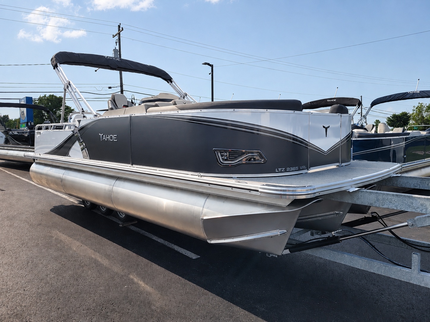 2026 Tahoe Pontoons 2385 LTZ Versatile Rear Lounger SP25 in clayton NY