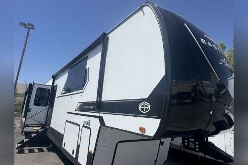 2026 East To West Ahara 395FB in tucson AZ