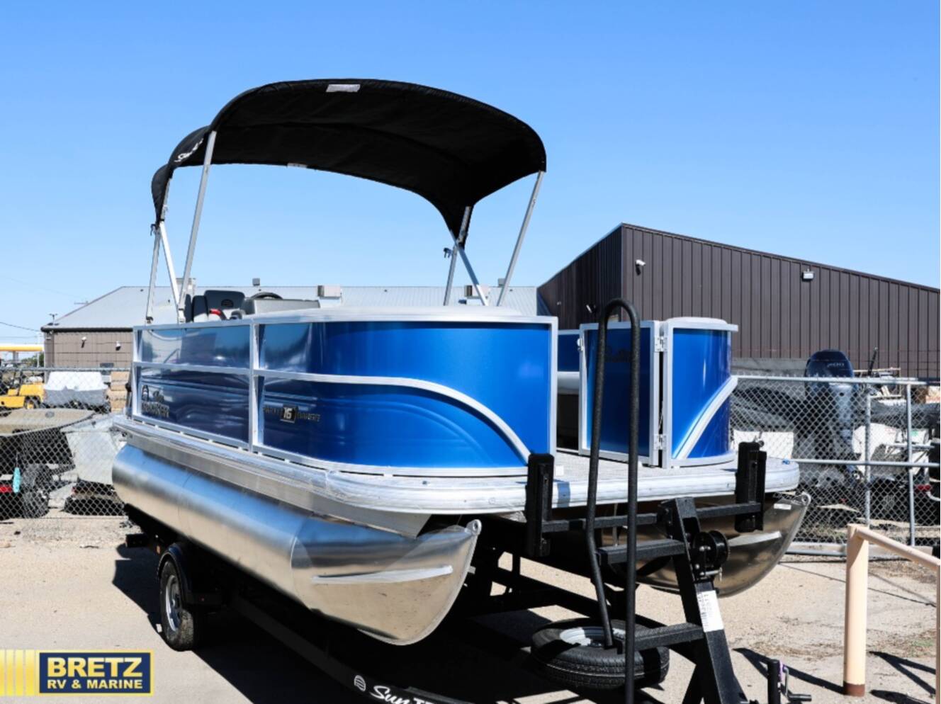 A photo of this 2026 Sun Tracker Party Barge 16 DLX