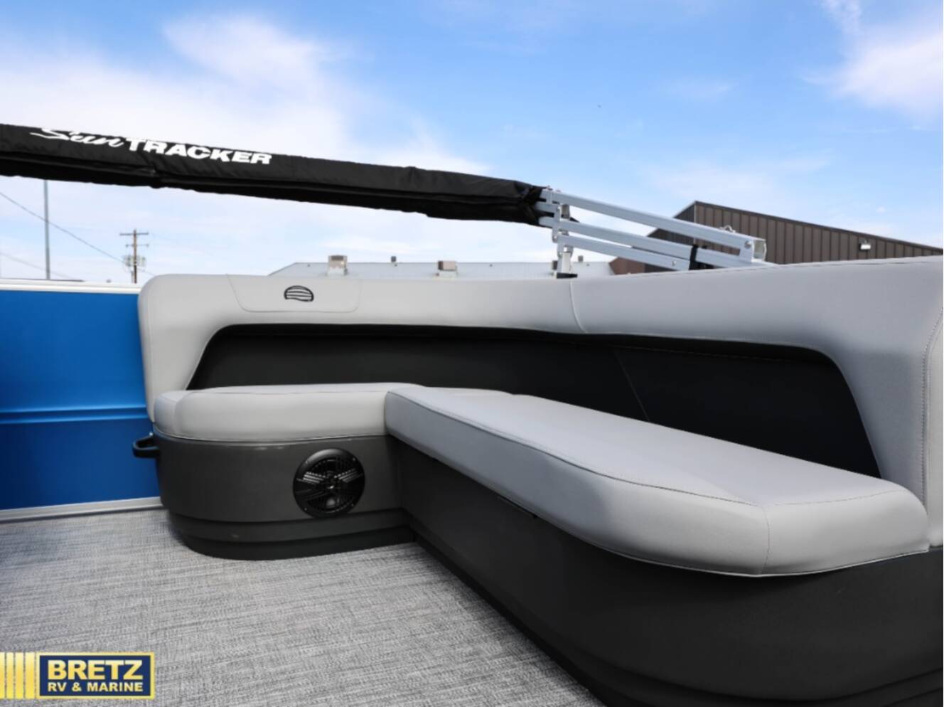 A photo of this 2026 Sun Tracker Party Barge 16 DLX