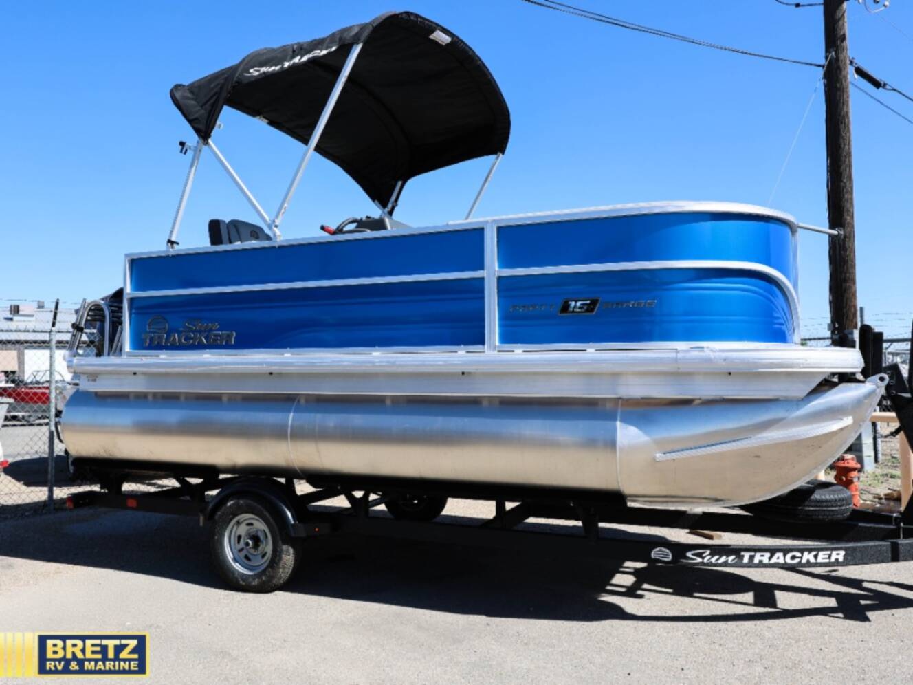A photo of this 2026 Sun Tracker Party Barge 16 DLX