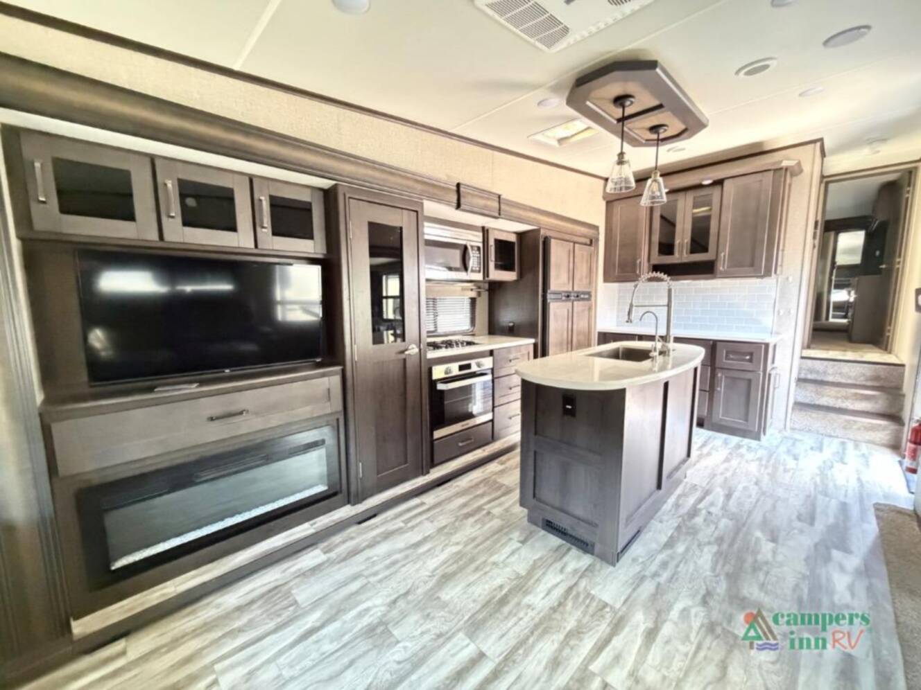 A photo of this 2022 Grand Design Reflection 337RLS