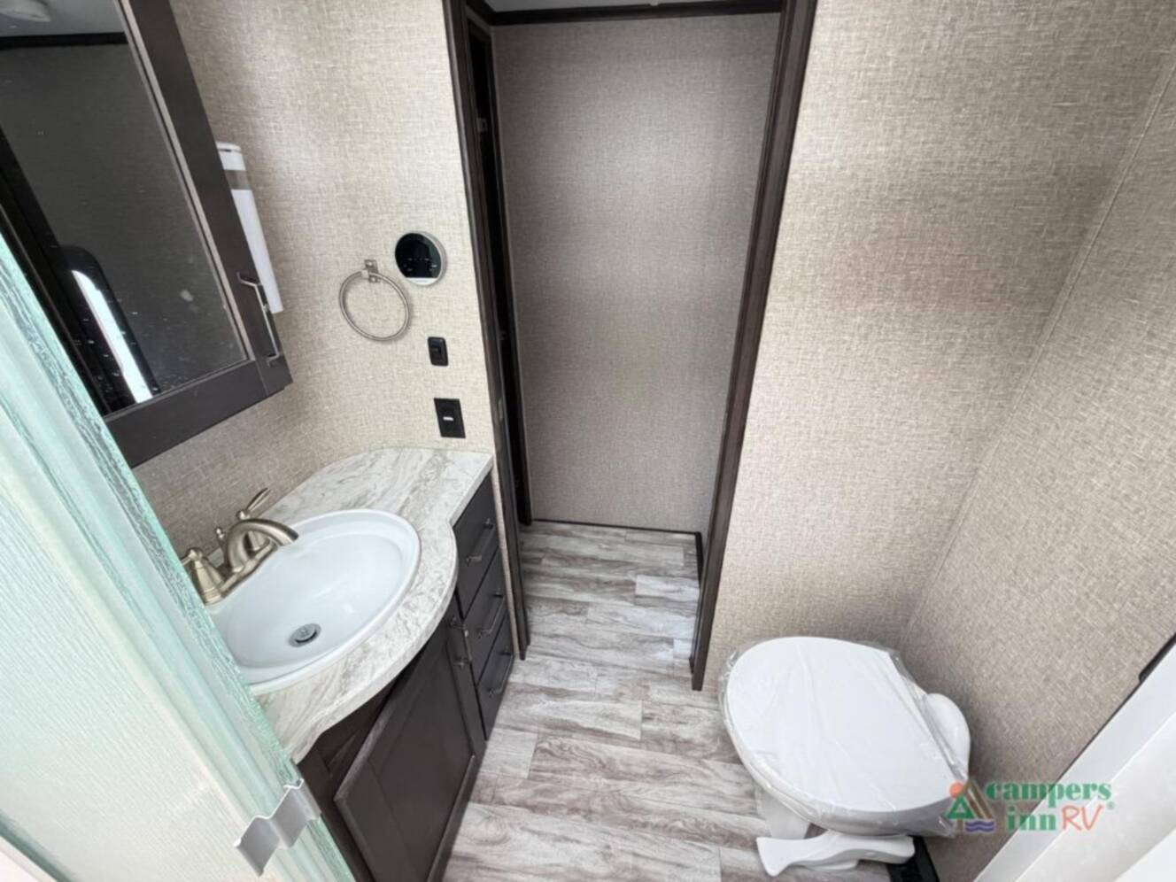 A photo of this 2022 Grand Design Reflection 337RLS