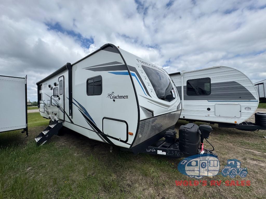 2023 Coachmen Rv Freedom Express Ultra Lite 294BHDS in detroit lakes MN