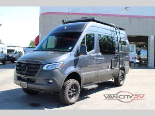 2025 STORYTELLER OVERLAND DARKMODE XO