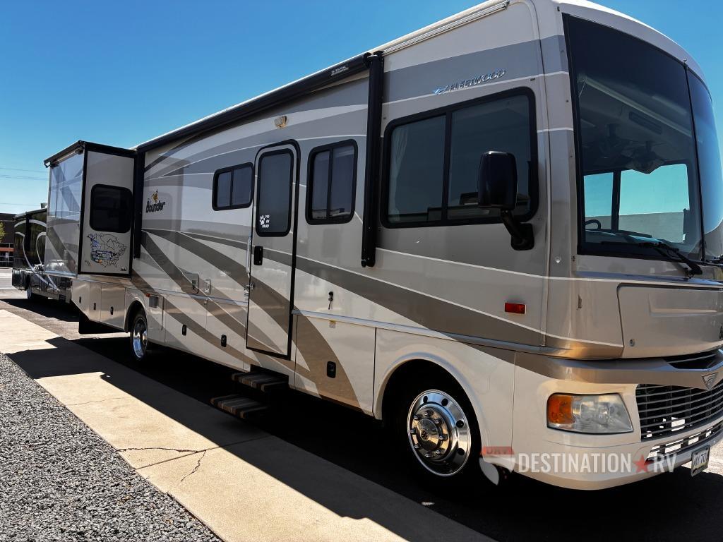 2009 Fleetwood Rv Bounder 35H in phoenix AZ