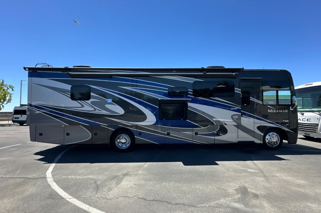 2022 Thor Motor Coach Miramar M-35.2 FORD in boise ID