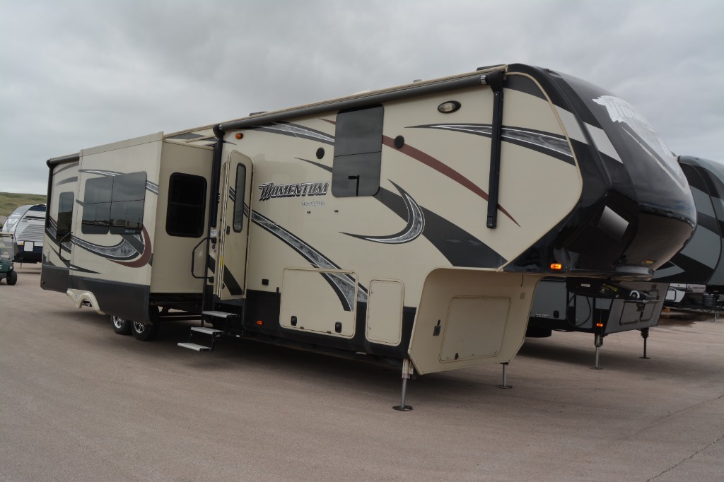 2015 Grand Design Momentum 385TH in rapid city SD