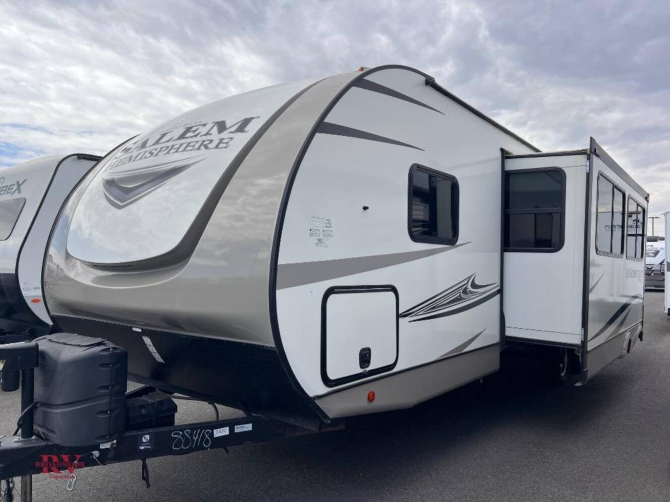 A photo of this 2021 Forest River Rv Salem Hemisphere Hyper-Lyte 26BHHL